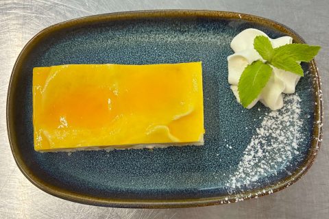 Gâteau à la Mangue et à la Crème Fraîche
